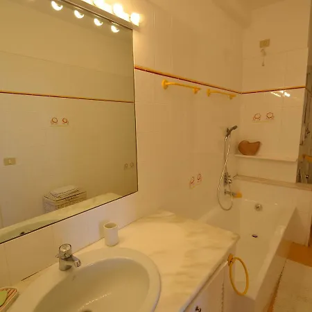 Modern In With Terrace Villa Sanremo